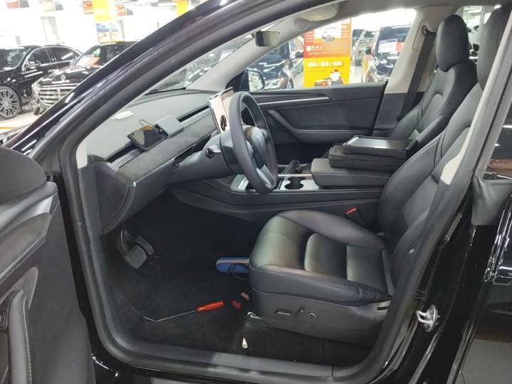 Model Y 2021 Standard Range RWD photo 6