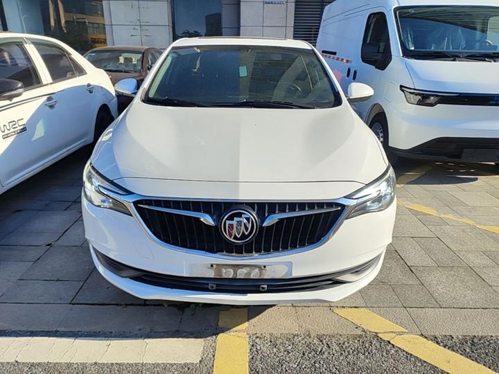 Excelle 2019 18T AT Elite China VI photo 2