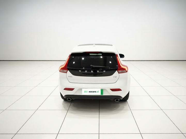 V40 2017 T3 photo 3