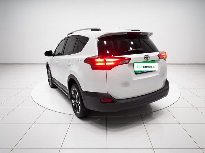 RAV4 2015 2.0L CVT RWD photo 4