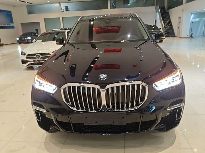X5 2022 Facelift xDrive 30Li Exclusive M Sport Package photo 2