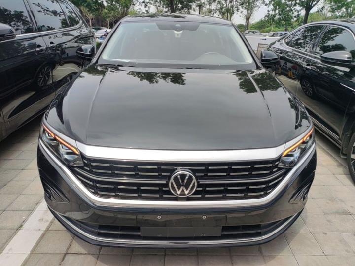Passat 2022 330TSI Luxury photo 2