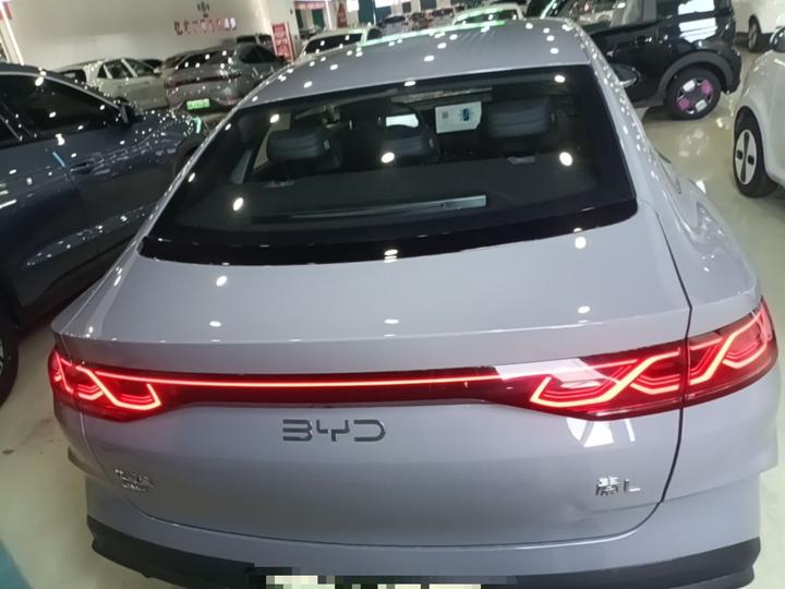 Qin L 2026 DM-i 128KM Progressive photo 3