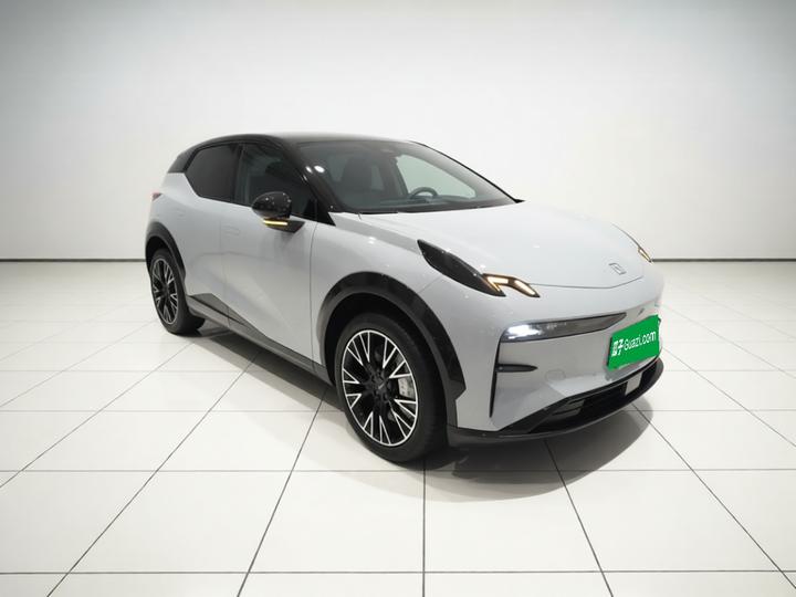 X 2023 AWD YOU 4-Seater photo 3