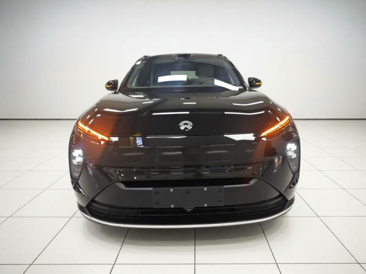 ES8 2023 75kWh Executive photo 2