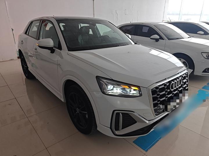 Q2L 2022 35 TFSI Progressive Dynamic photo 3