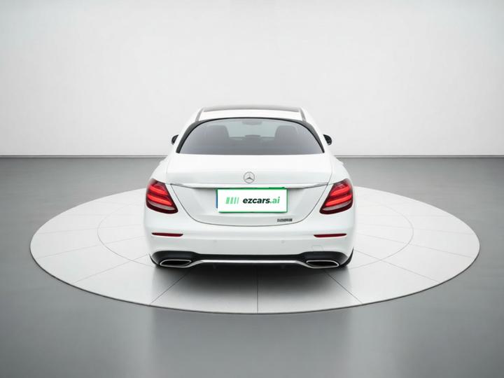 E-Class 2016 E 300 L Luxury photo 5