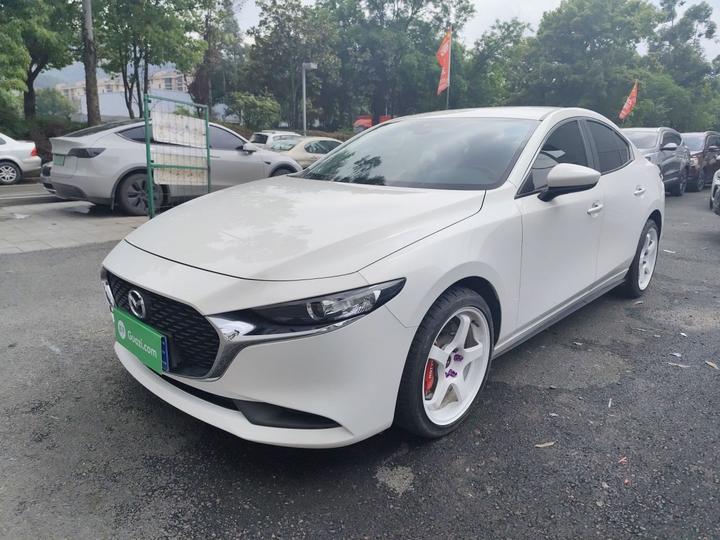 3 Axela 2023 2.0L AT