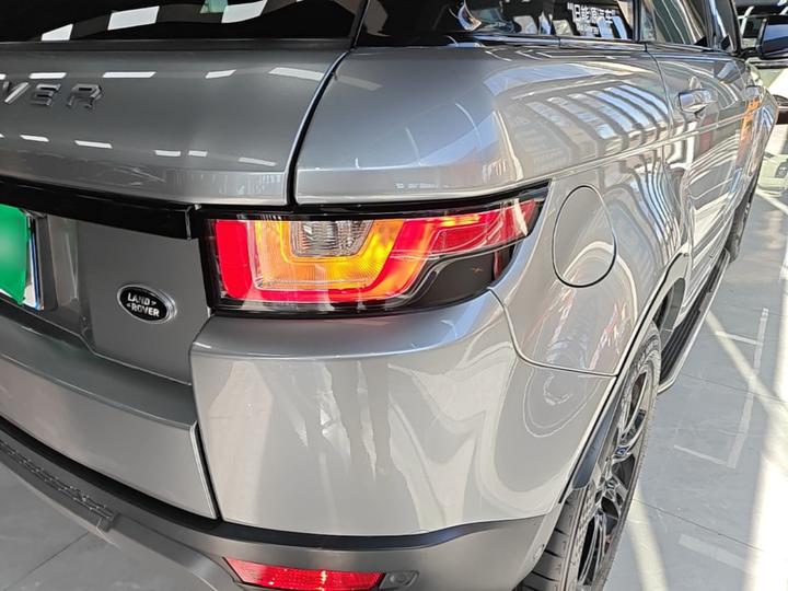 Range Rover Evoque 2017 2.0T SE PLUS Smart photo 7