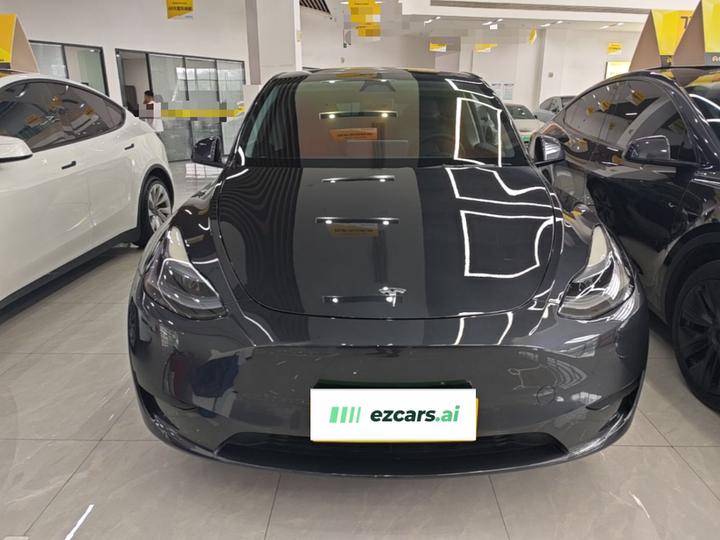 Model Y 2024 RWD photo 2