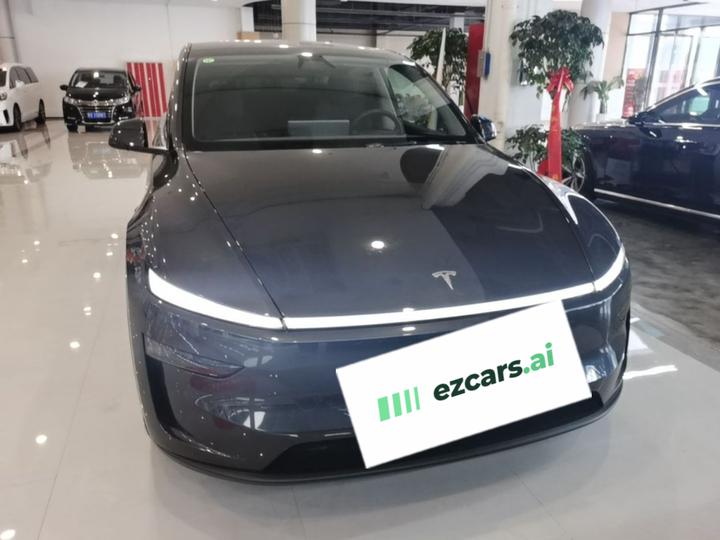 Model Y 2025 RWD photo 2