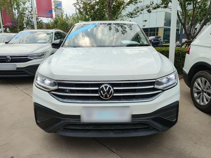 Tiguan L 2024 300TSI AT RWD photo 2