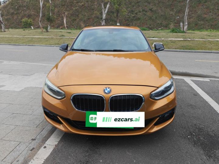 1 Series 2017 118i Sport photo 2