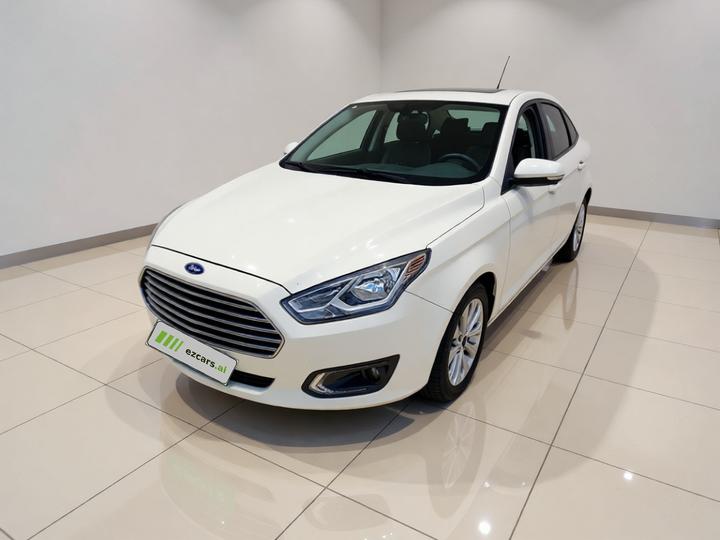 Escort 2017 1.5L MT Fashion