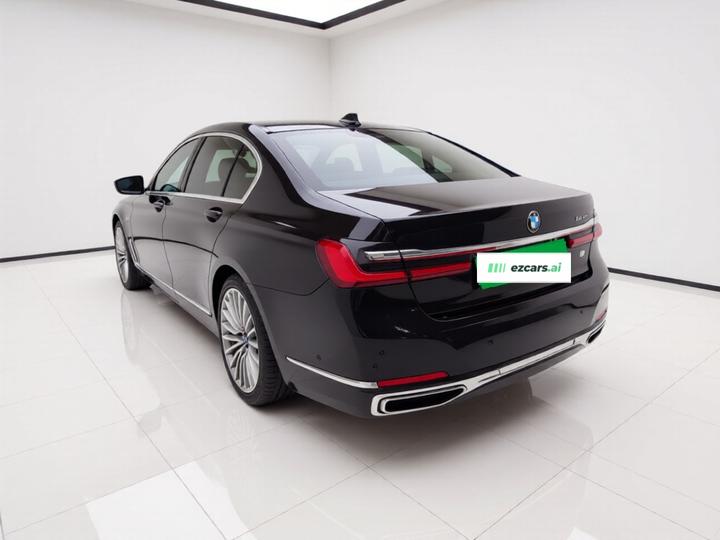 7 Series 2019 740Li Exclusive Luxury photo 4