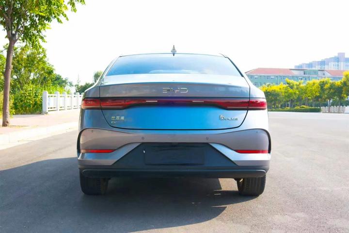 Qin PLUS 2025 EV ADAS 420KM Leading photo 8