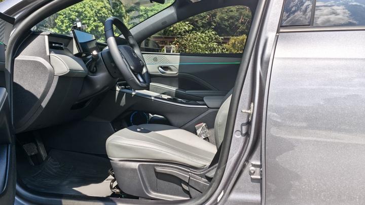 Qin PLUS 2025 DM-i ADAS 128KM Progressive photo 6