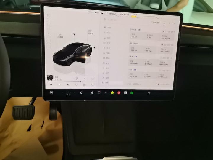 Model 3 2023 RWD photo 8