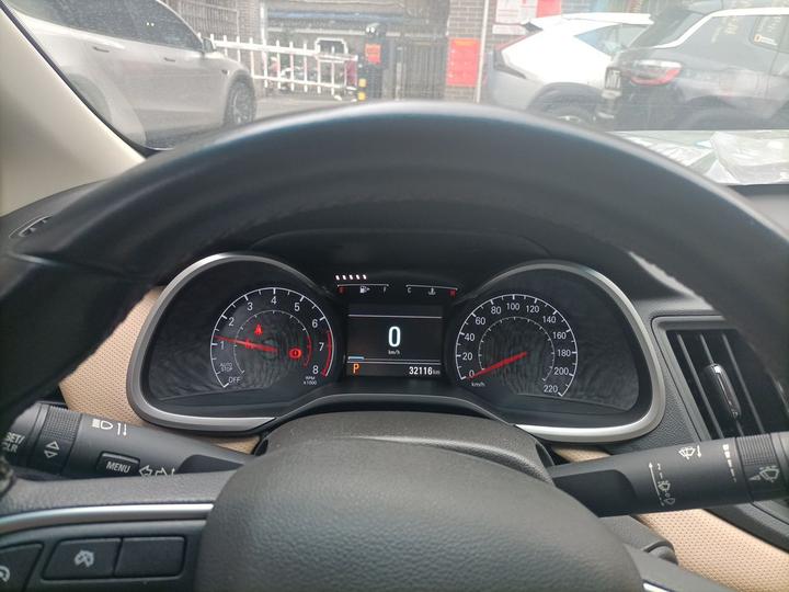 Cruze 2020 320 AT photo 8