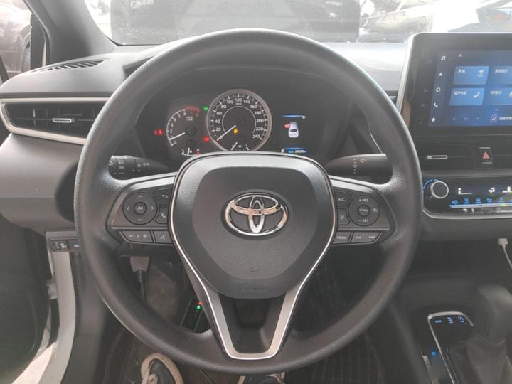 Levin 2022 185T CVT Luxury photo 2