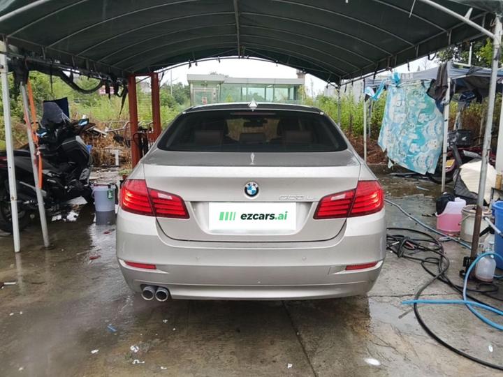 5 Series 2014 520Li photo 3