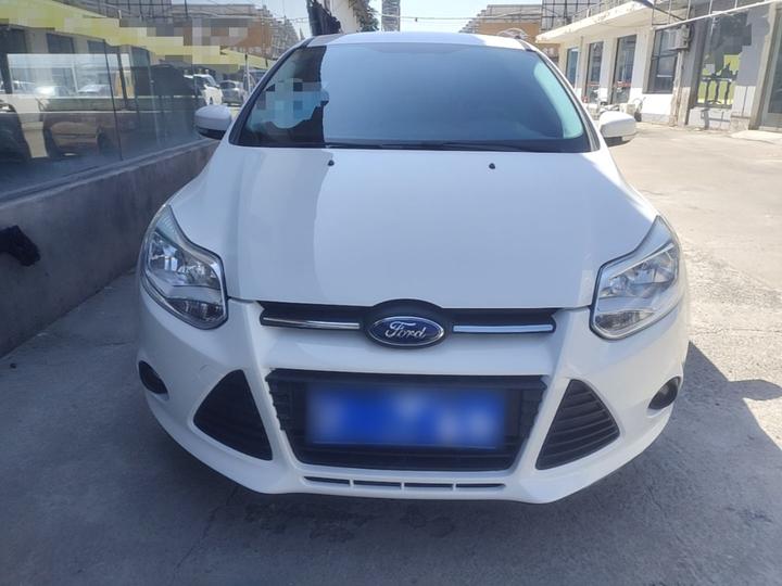 Focus 2012 Hatchback 1.6L AT Comfort photo 2