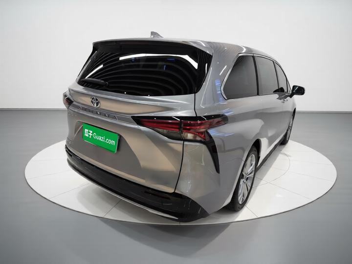 Sienna 2023 2.5L Hybrid Premium photo 4