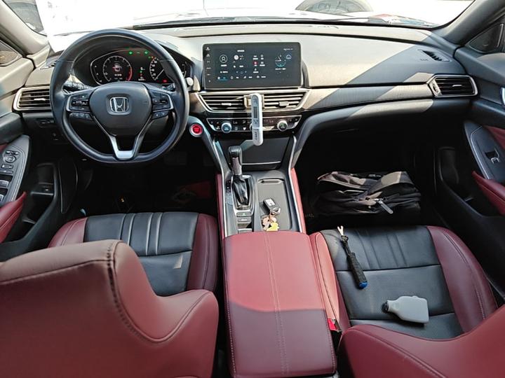 2022 260TURBO photo 5