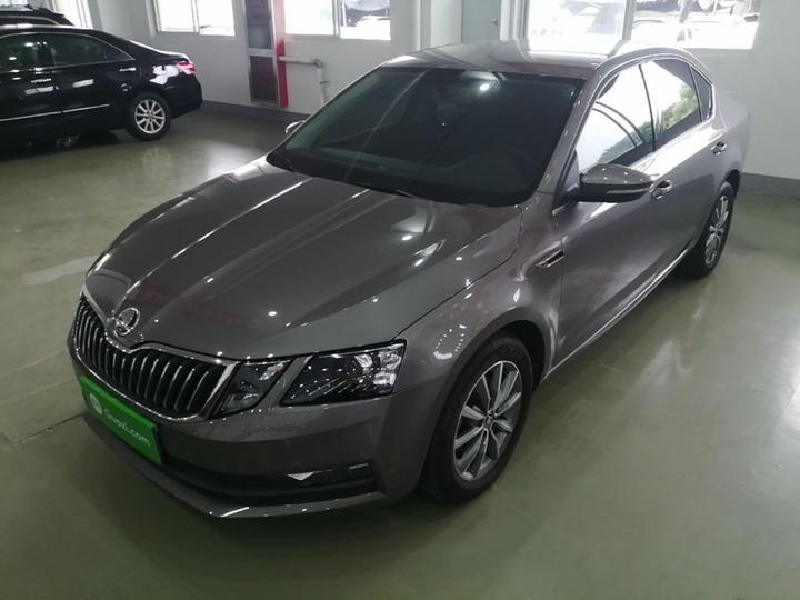 Octavia 2019 1.5L AT Comfort China VI