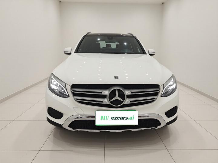 GLC 2018 GLC 200 4MATIC photo 2
