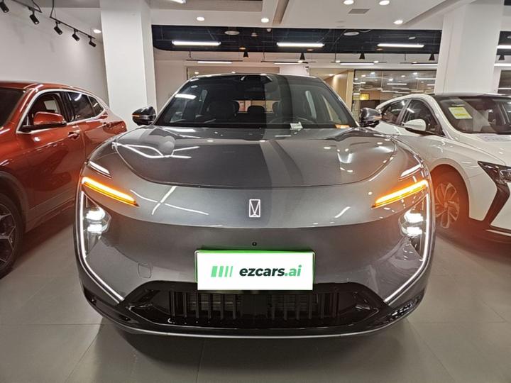 07L 2027 Max+ EV photo 2
