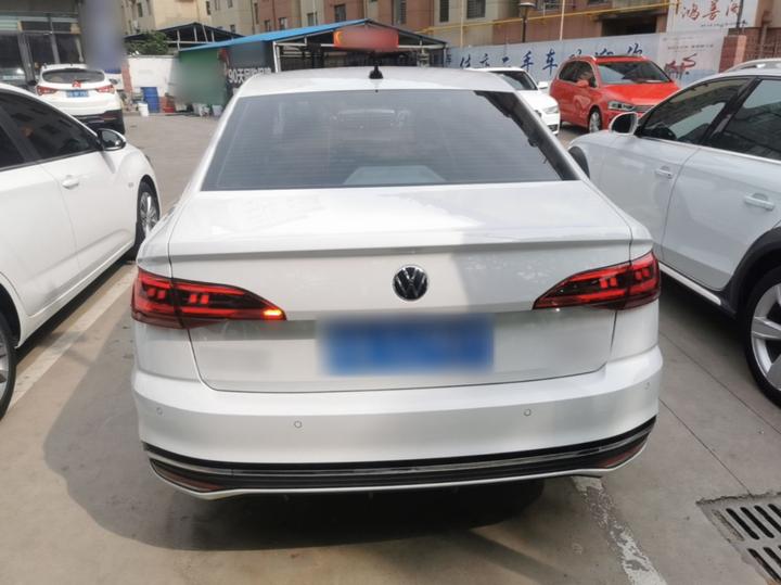 Bora 2023 200TSI DSG photo 3
