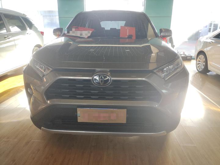 RAV4 2022 2.0L CVT RWD Plus photo 2