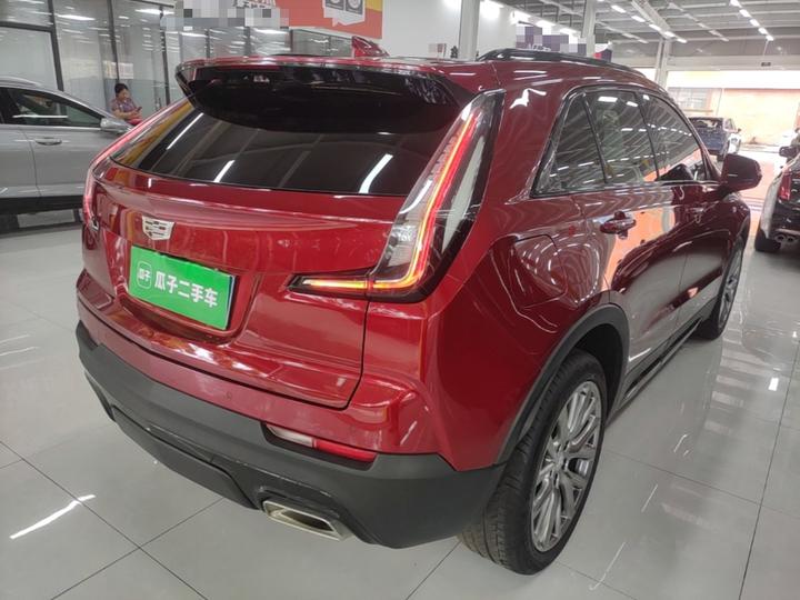 XT4 2022 28T AWD Platinum photo 4
