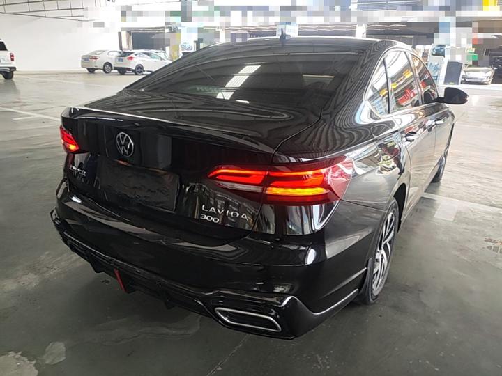 Lavida 2023 1.5L AT photo 6