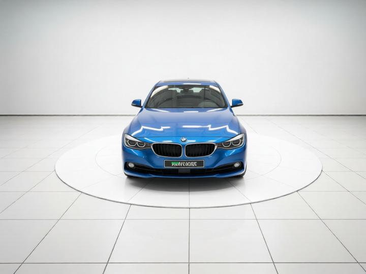 3 SeriesGT 2020 320i M Sport Package photo 2