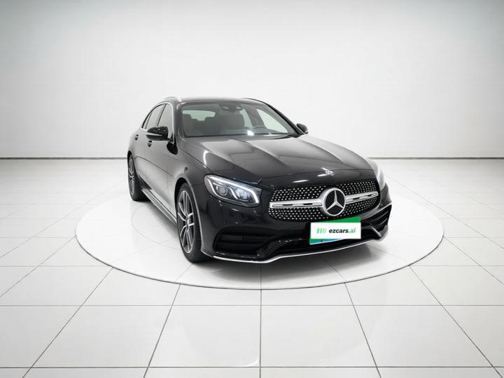 GLC 2022 Facelift GLC 260 L 4MATIC Dynamic photo 3