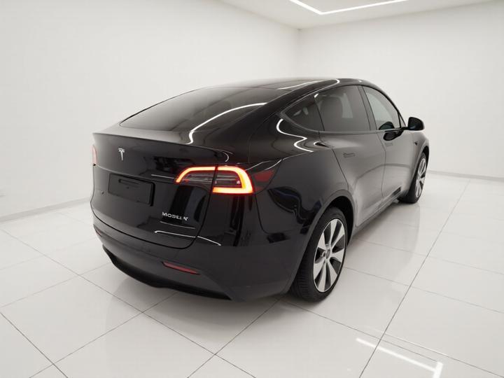 Model Y 2022 Facelift RWD photo 6