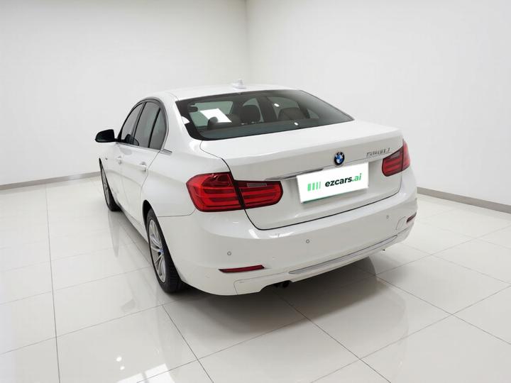 3 Series 2013 328Li Luxury Design Package photo 4