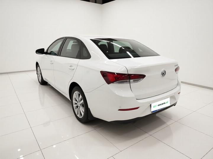 Excelle 2021 Facelift Classic 1.5L AT Elite photo 4