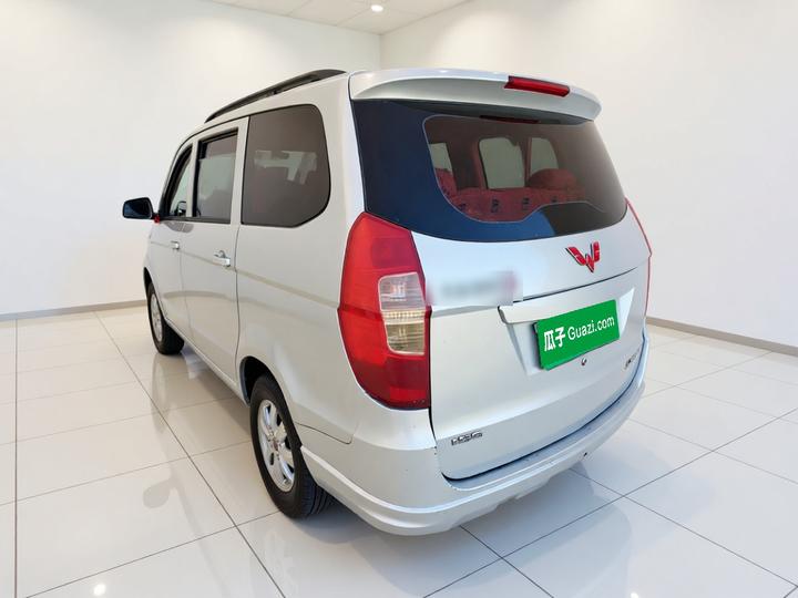 Wuling Hongguang 2016 1.5L S Comfort photo 4