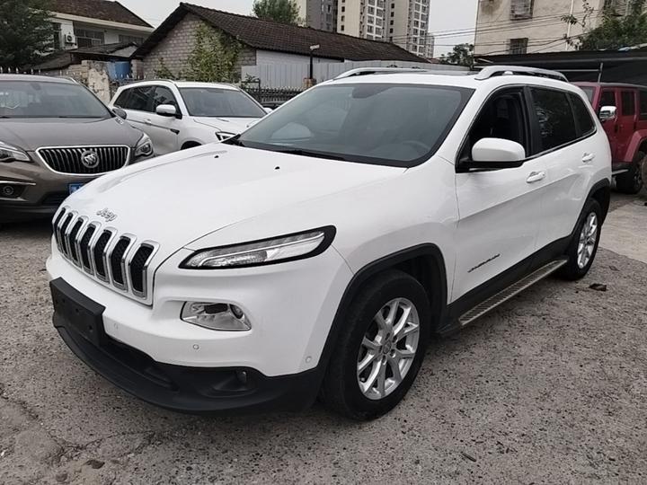 Cherokee 2016 2.4L Leading