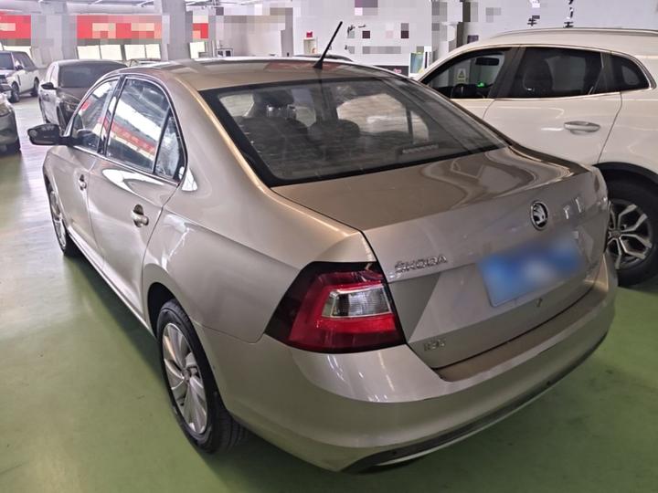 Rapid 2018 1.6L AT Comfort photo 4