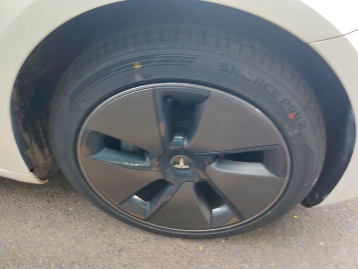 Model 3 2022 RWD photo 8