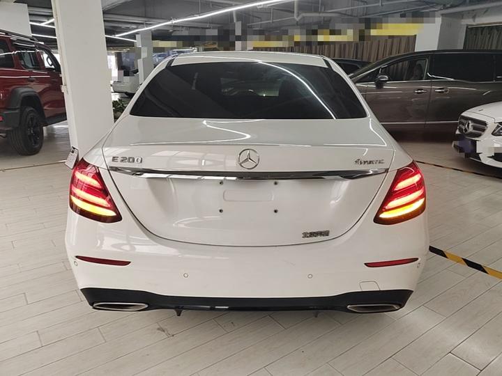 E-Class 2017 E 200 Sport 4MATIC photo 5