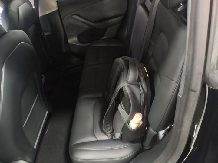 Model Y 2021 Standard Range RWD photo 4