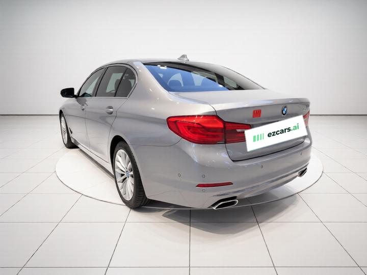 5 Series 2020 525Li Luxury photo 4