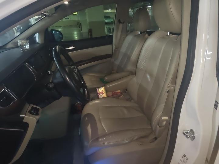 GL8 2014 3.0L XT Luxury Business Flagship photo 7