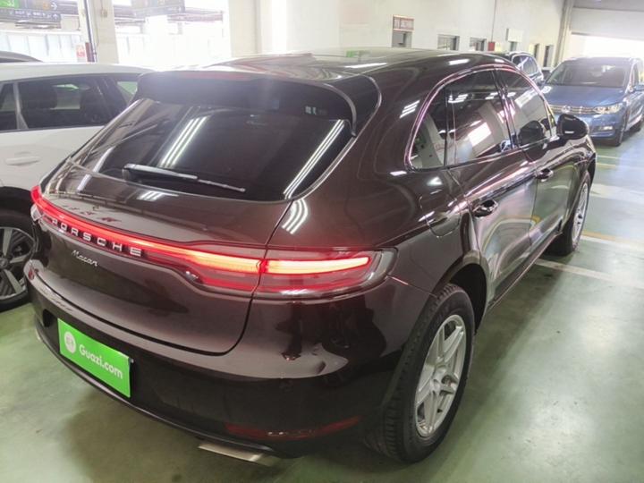 2018 Macan 2.0T photo 4