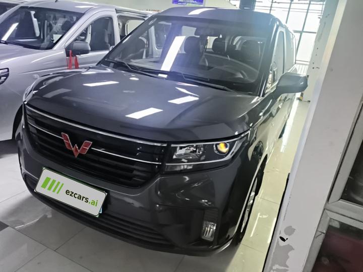 Wuling 2021 1.5T MT Luxury
